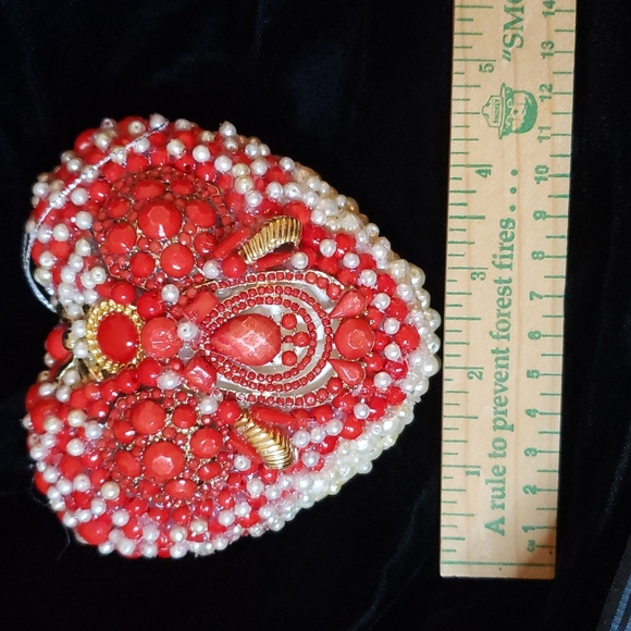 Designs by Collette Jeweled Heart by cherryboring - Picture 6 of 8